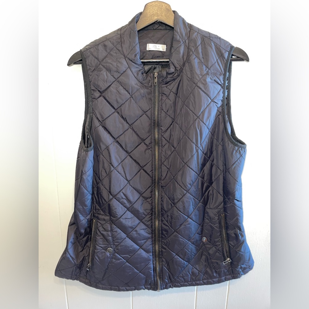 Miss Moly Black Puffer Vest